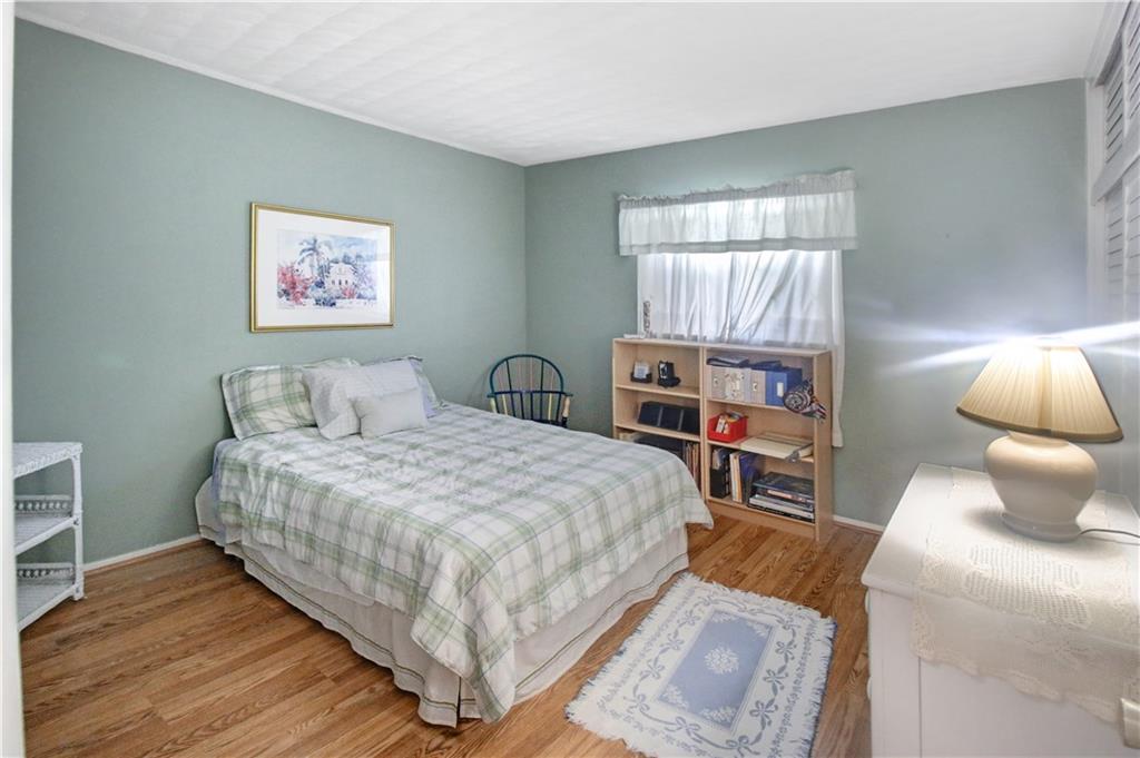 Cresthaven 11 53-41 B - Residential