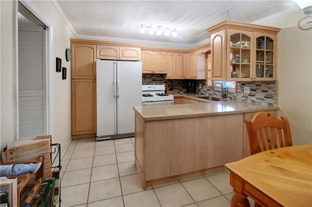 Cresthaven 11 53-41 B - Residential