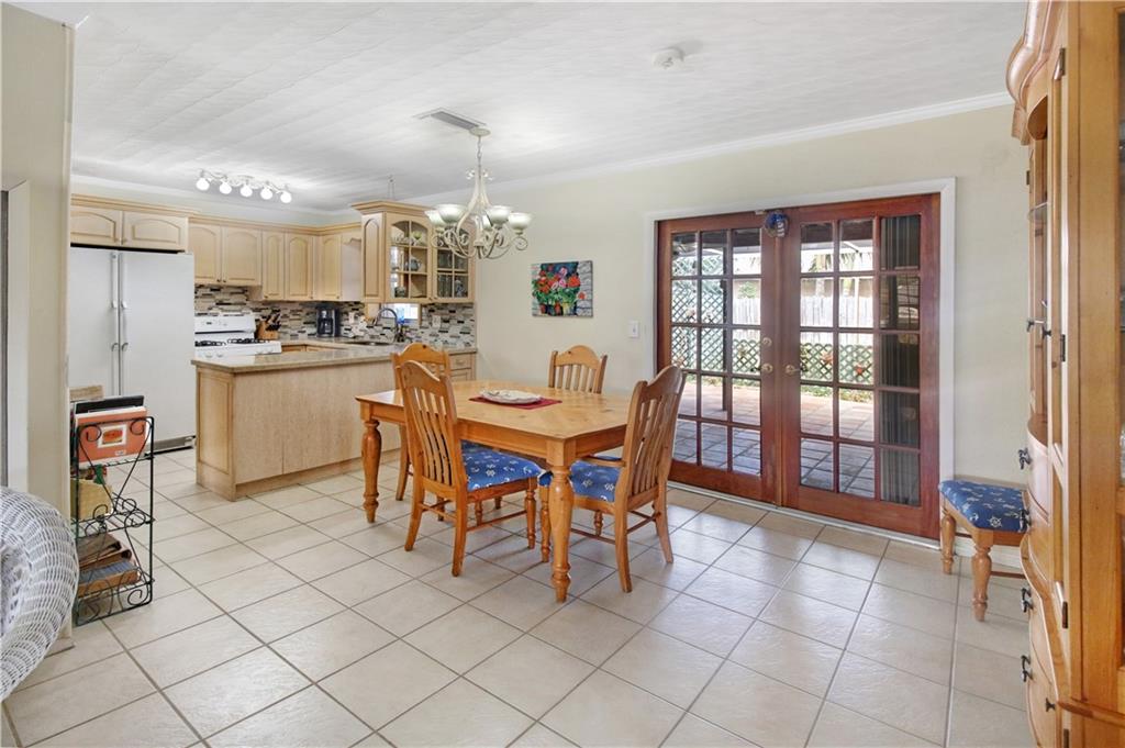 Cresthaven 11 53-41 B - Residential