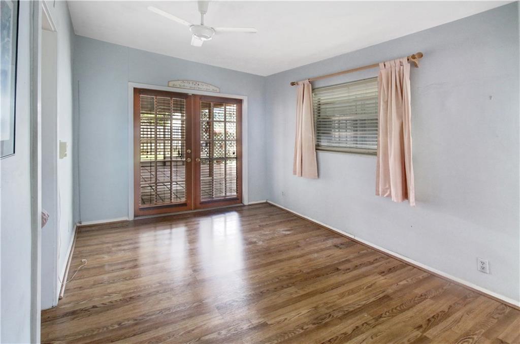 Cresthaven 11 53-41 B - Residential