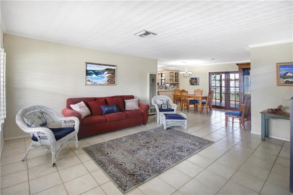 Cresthaven 11 53-41 B - Residential