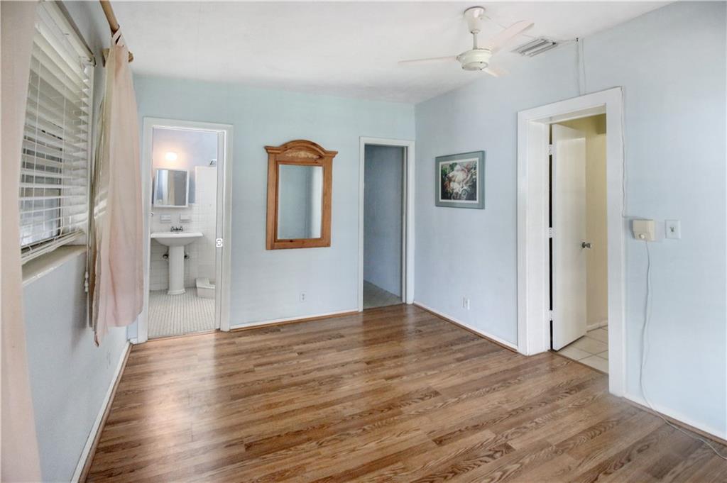 Cresthaven 11 53-41 B - Residential