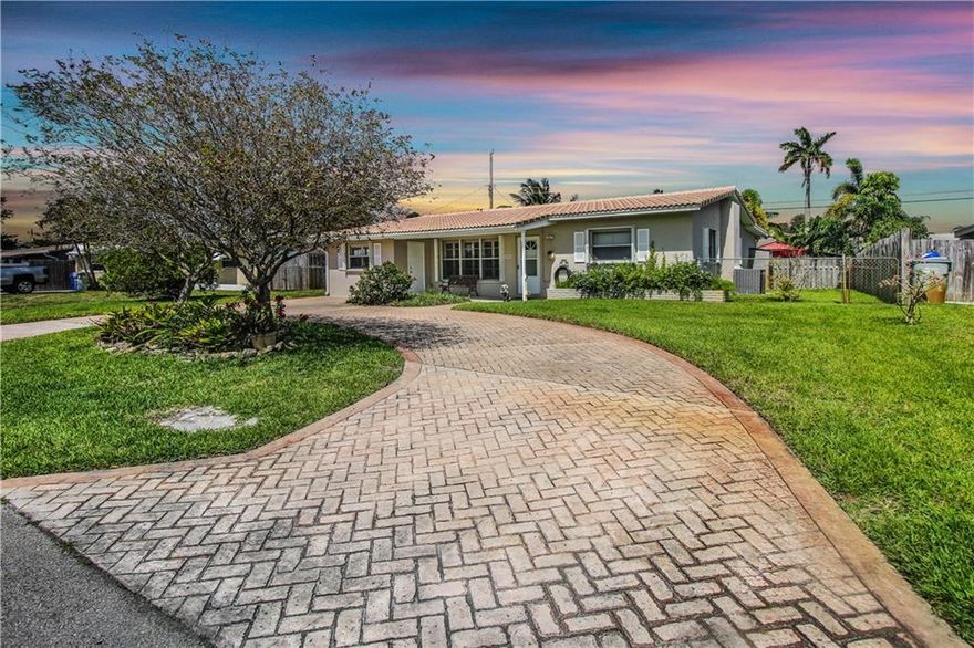 BEST FLIPPIN HOUSE IN POMPANO BEACH! This 3/2 single family home is located less then 2 miles from the beach! A short drive to downtown where your choice of dinning & Shopping is endless! The home has a big lot great for entertaining and ample room for a pool, brand new Generac generator powering the whole house, and NO HOA!