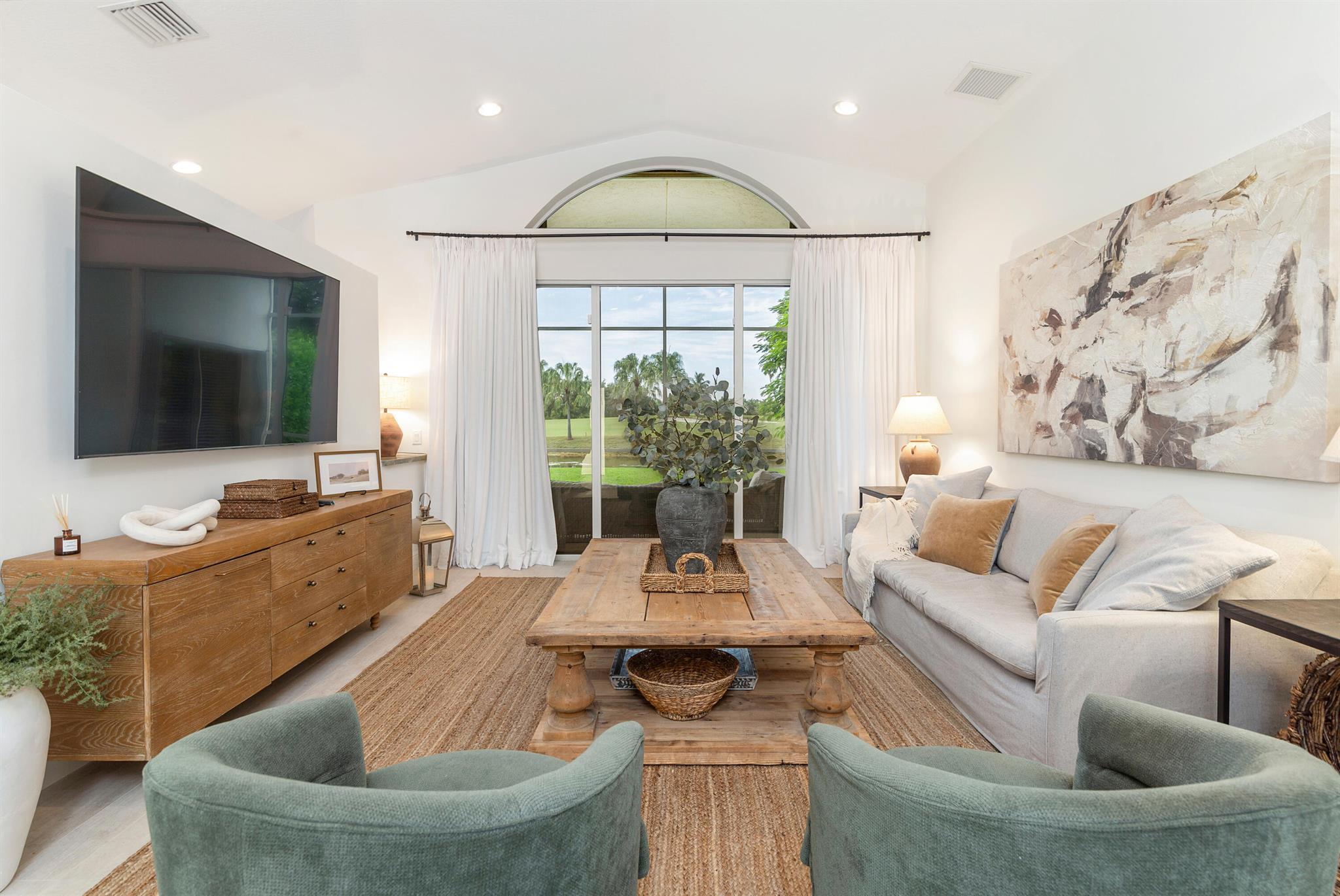1839 S Club Drive