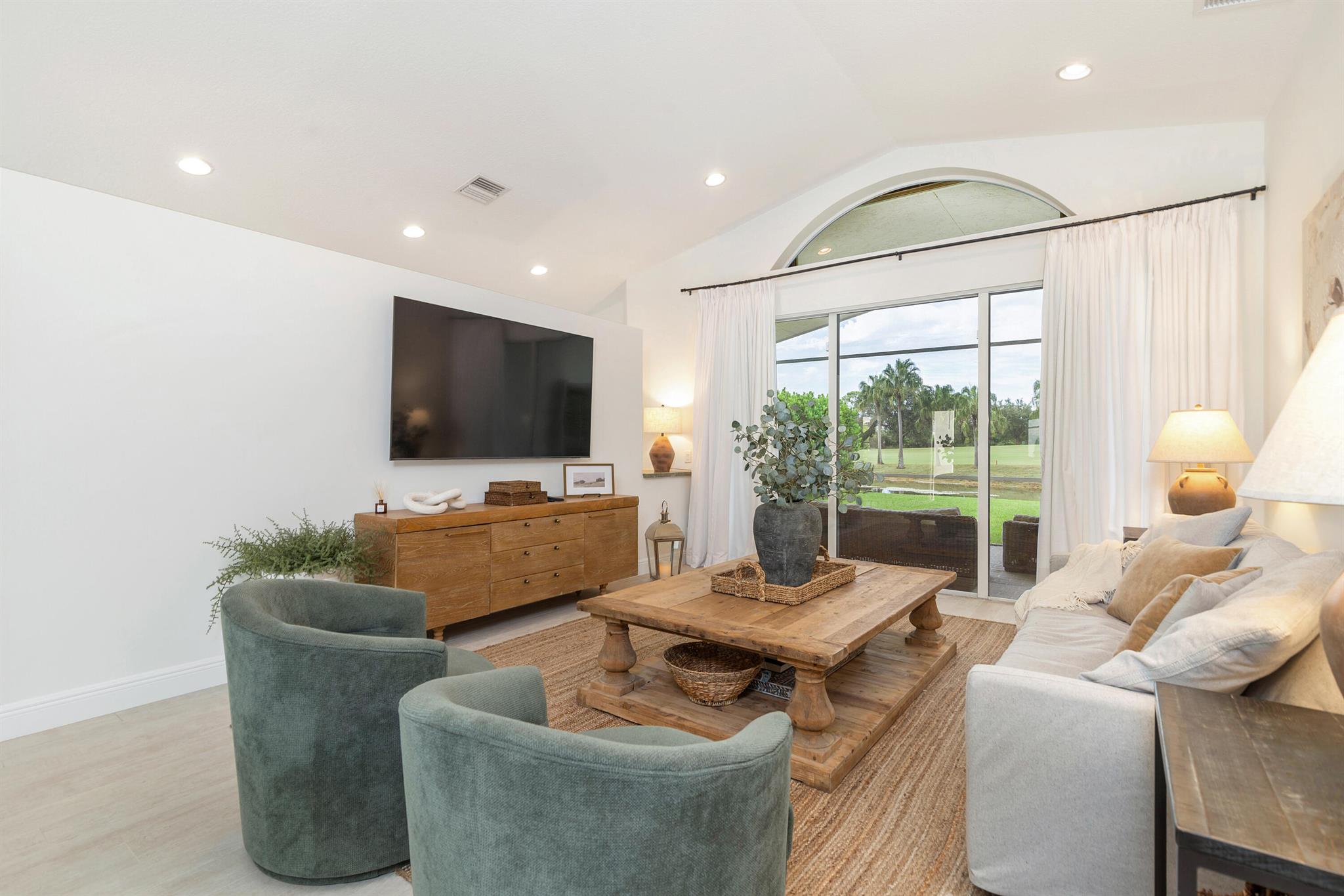 1839 S Club Drive