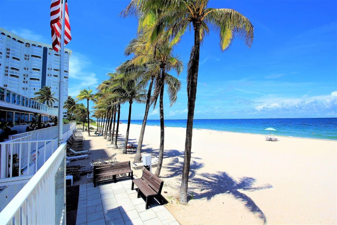 1360 S Ocean Boulevard 2806