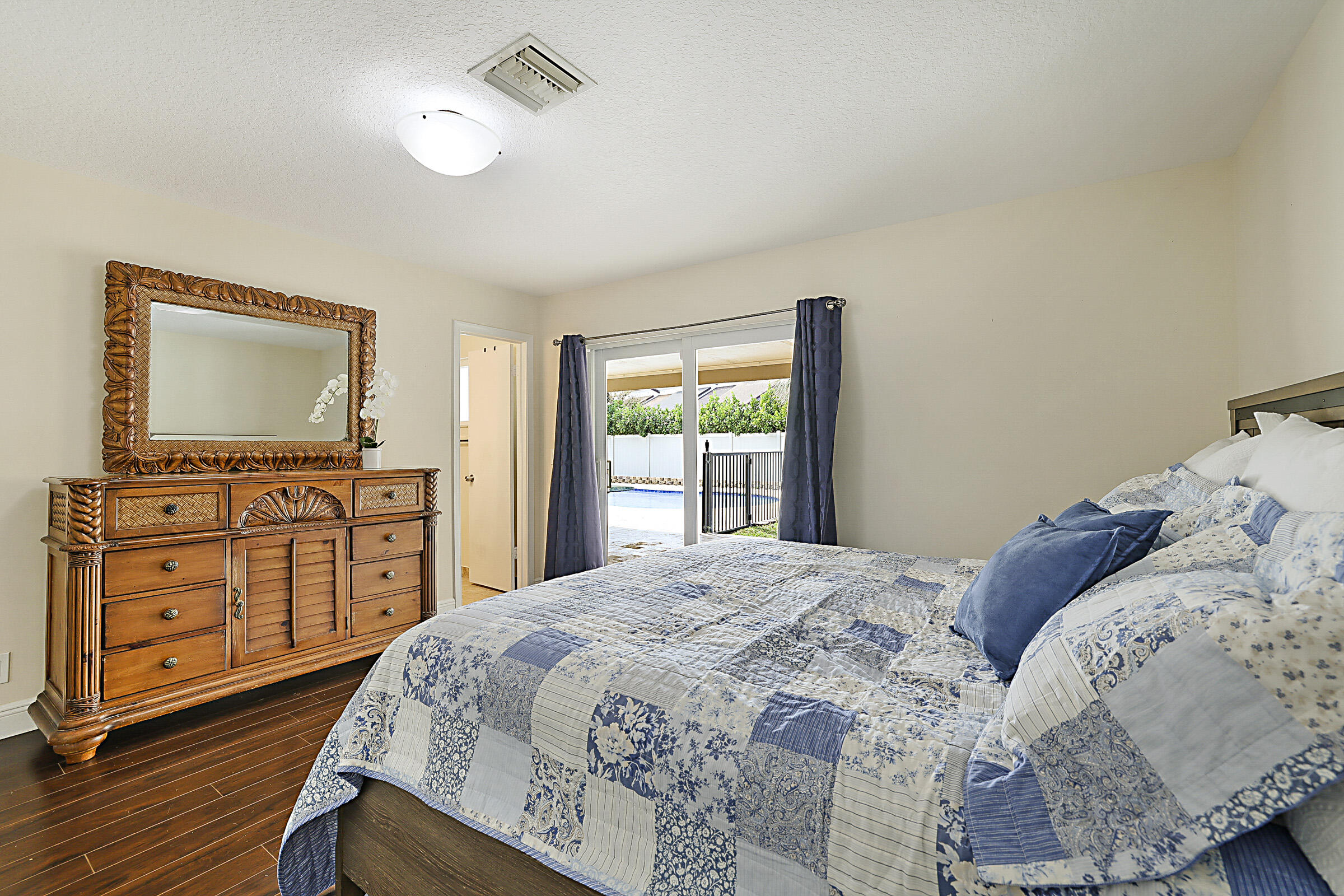 SOUTH SHORE 2 OF WELLINGTON - Residential