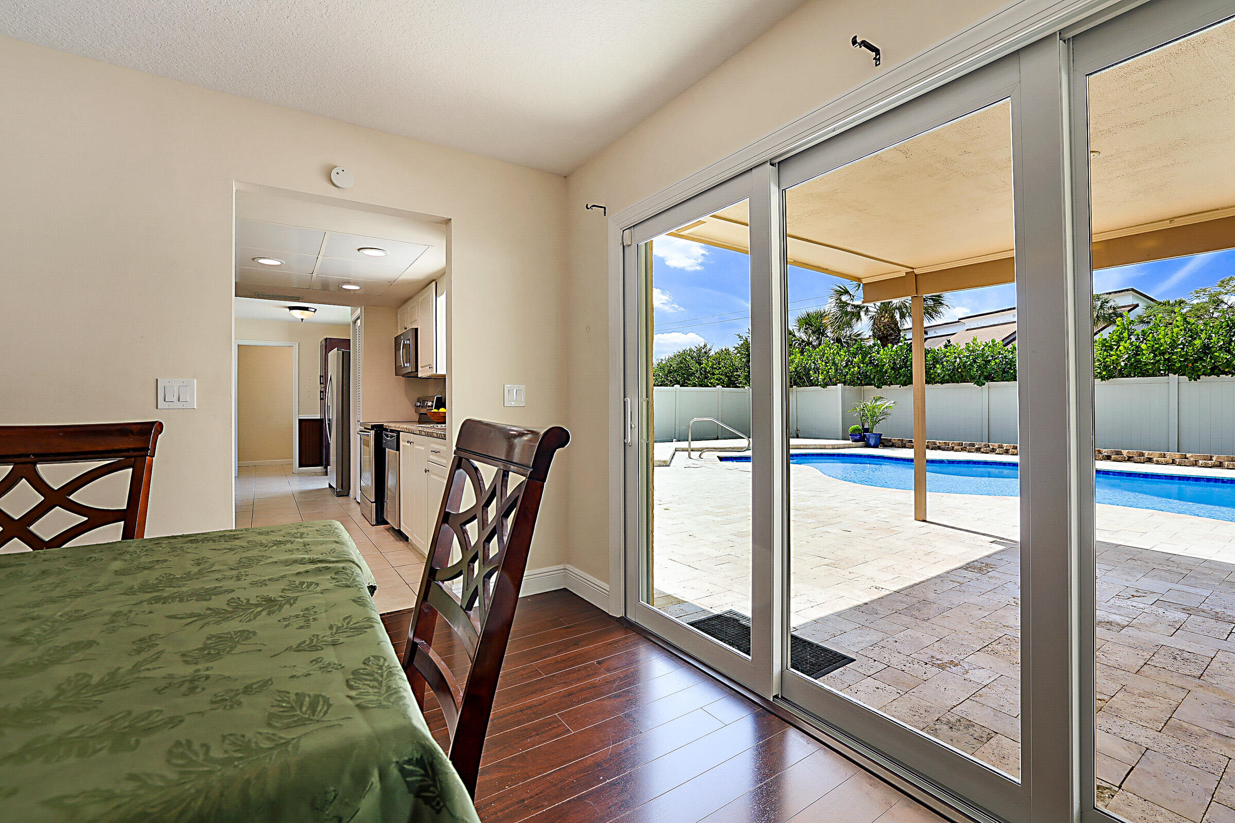 SOUTH SHORE 2 OF WELLINGTON - Residential