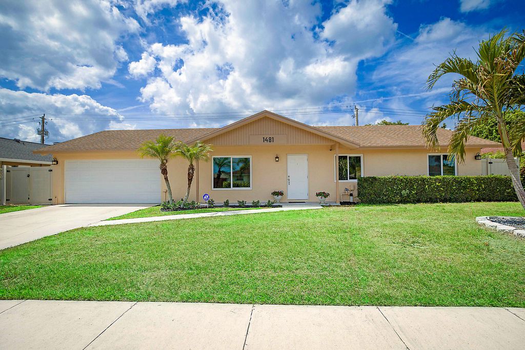 Photo of 1481 Wyndcliff Drive, Wellington, FL 33414 (MLS # B26003050)