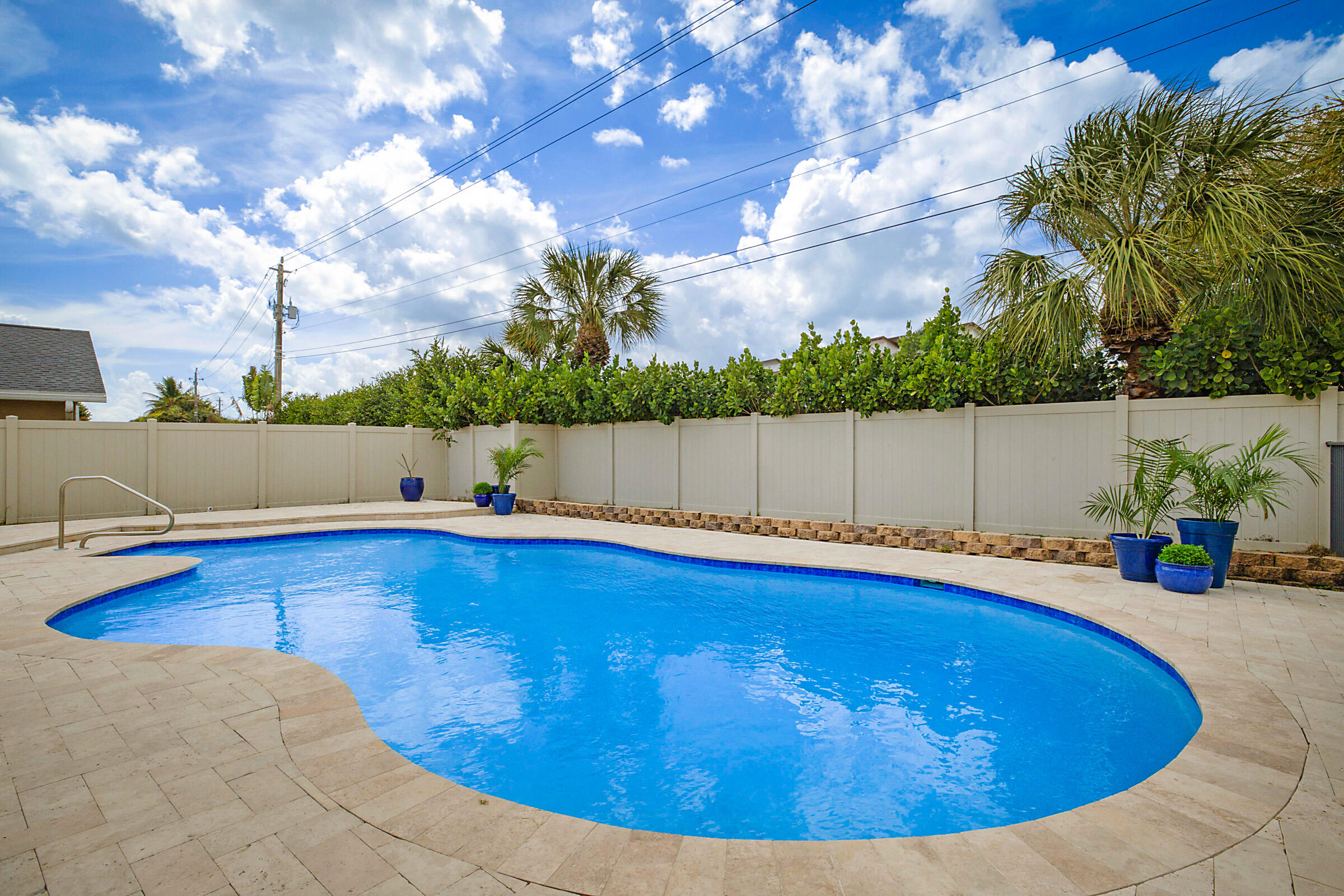 SOUTH SHORE 2 OF WELLINGTON - Residential