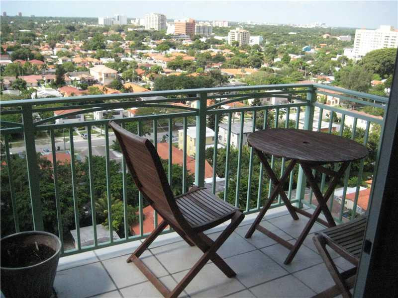 CORAL PLAZA - Residential Lease