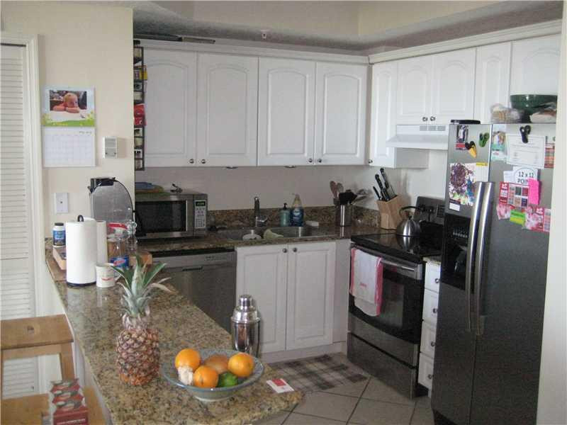 CORAL PLAZA - Residential Lease