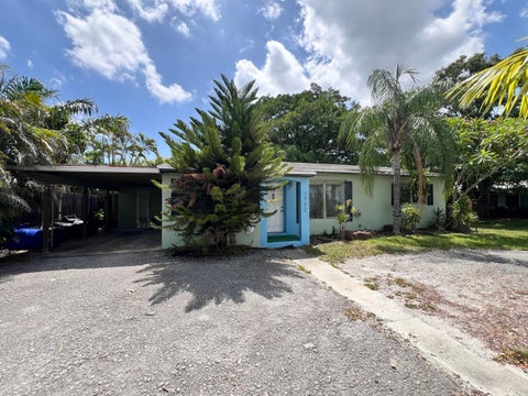 Photo of 1732 NE 15TH Avenue, Fort Lauderdale, FL 33305 (MLS # B26054296)