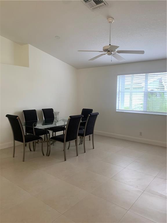 FAIRFIELDS LACUNA PL 3 - Residential