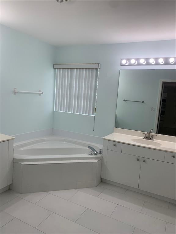 FAIRFIELDS LACUNA PL 3 - Residential