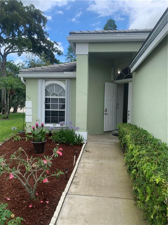 FAIRFIELDS LACUNA PL 3 - Residential