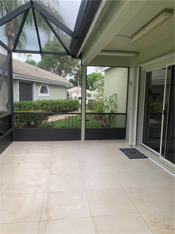 FAIRFIELDS LACUNA PL 3 - Residential