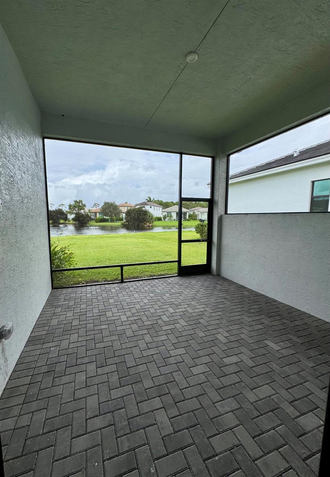 TESORO PRESERVE PLAT NO 2 - Residential Lease