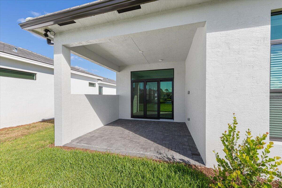 TESORO PRESERVE PLAT NO 2 - Residential Lease