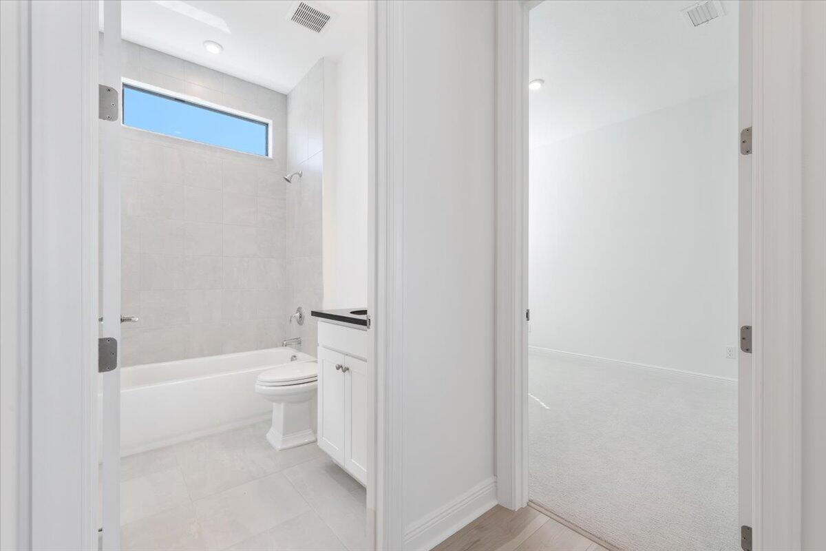 TESORO PRESERVE PLAT NO 2 - Residential Lease