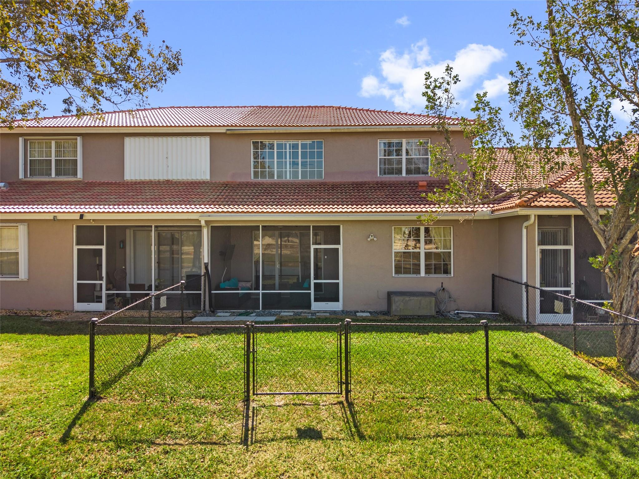 ARAGON SEC 1 - Residential