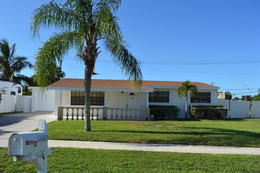 Photo of 4061 Rodgers Street, Palm Beach Gardens, FL 33410 (MLS # R10725803)