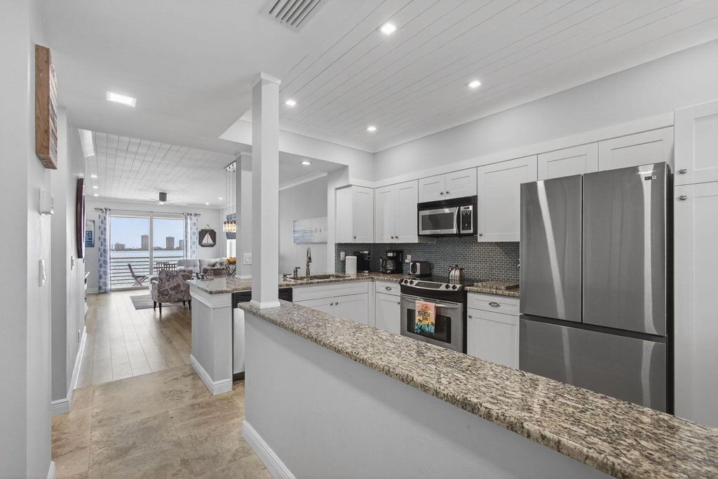 Photo of 105 Paradise Harbour Boulevard #501, North Palm Beach, FL 33408 (MLS # R11102953)