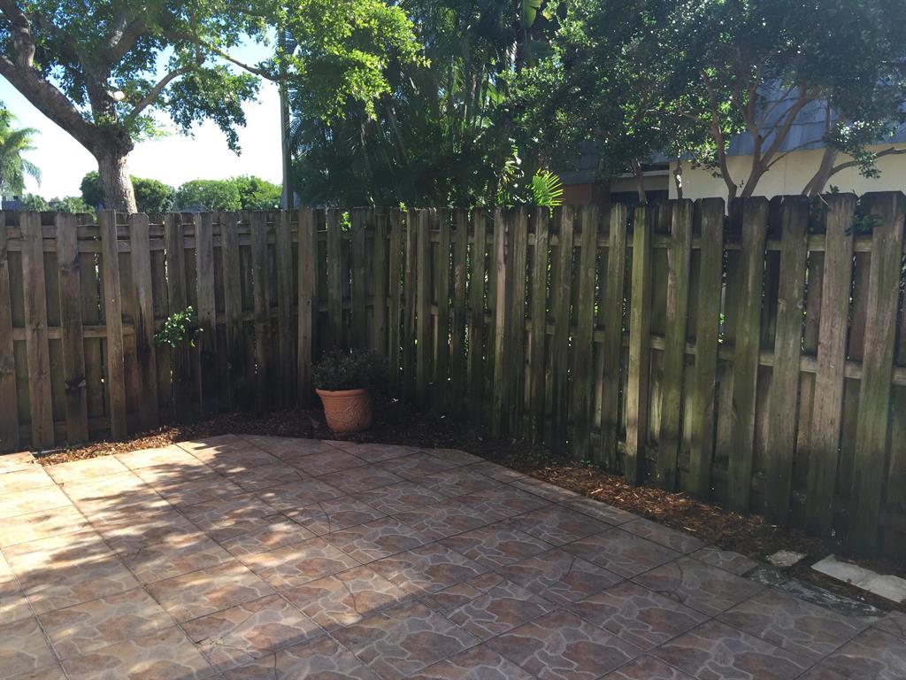 WATERSIDE ESTATES - Residential Lease