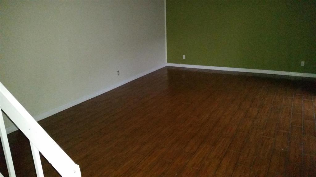 WATERSIDE ESTATES - Residential Lease