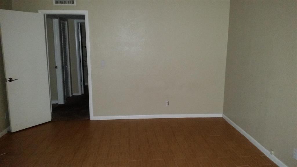 WATERSIDE ESTATES - Residential Lease