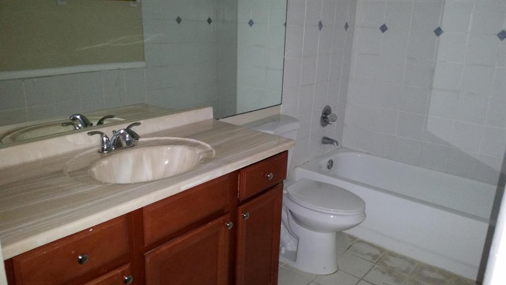 WATERSIDE ESTATES - Residential Lease