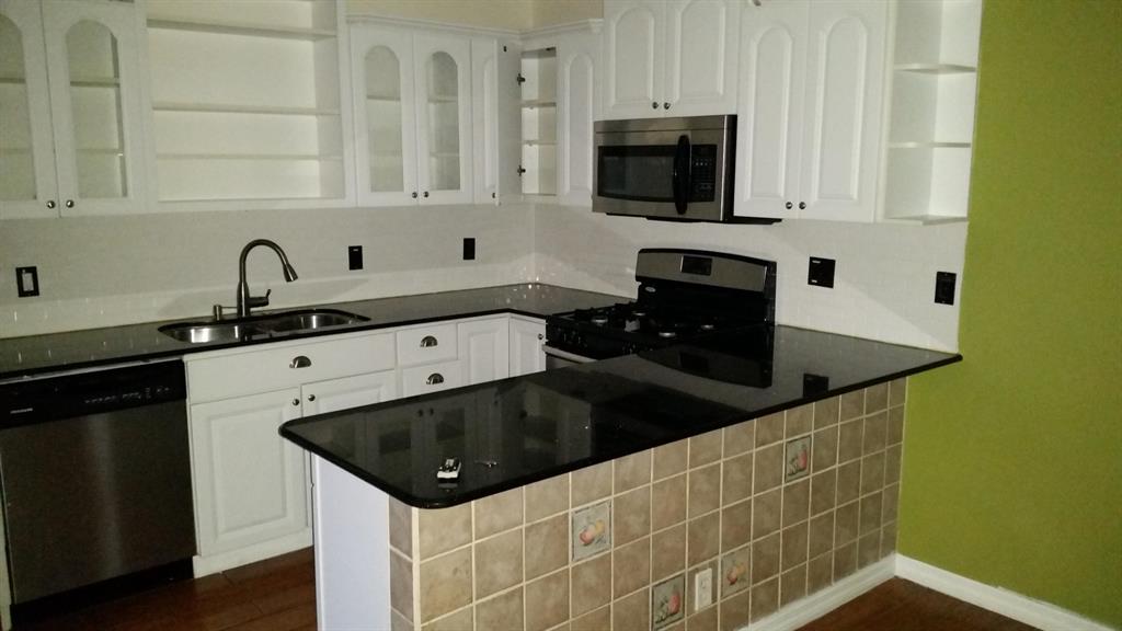 WATERSIDE ESTATES - Residential Lease