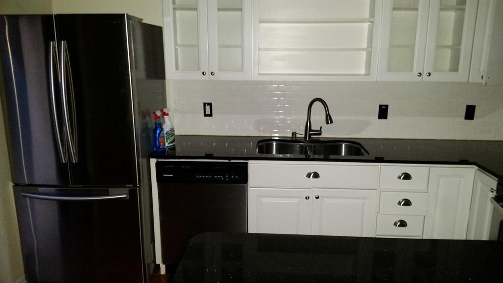 WATERSIDE ESTATES - Residential Lease