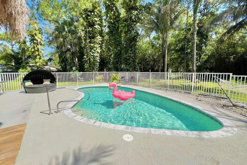 The Acreage - Residential