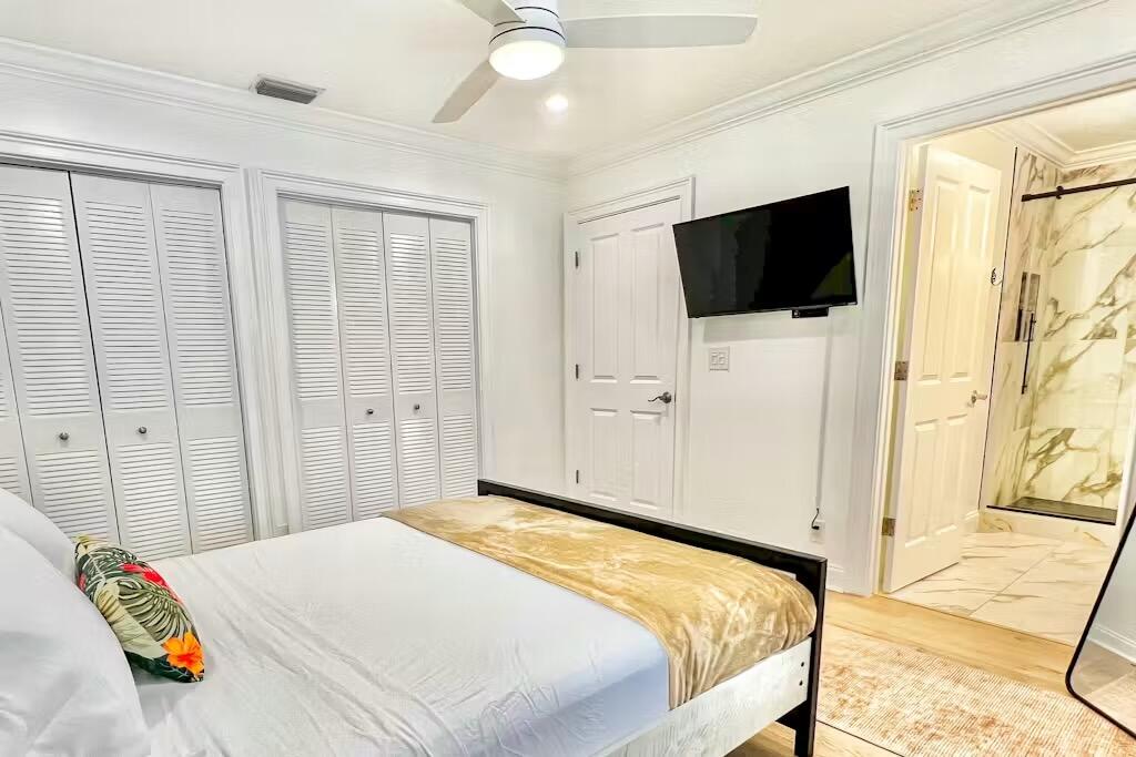 The Acreage - Residential