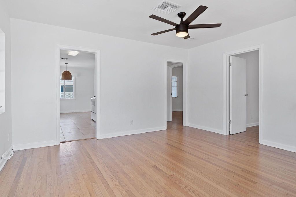 Photo of 1032 N J Street, Lake Worth Beach, FL 33460 (MLS # R11113522)