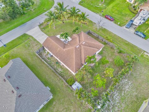 A home in Port St Lucie