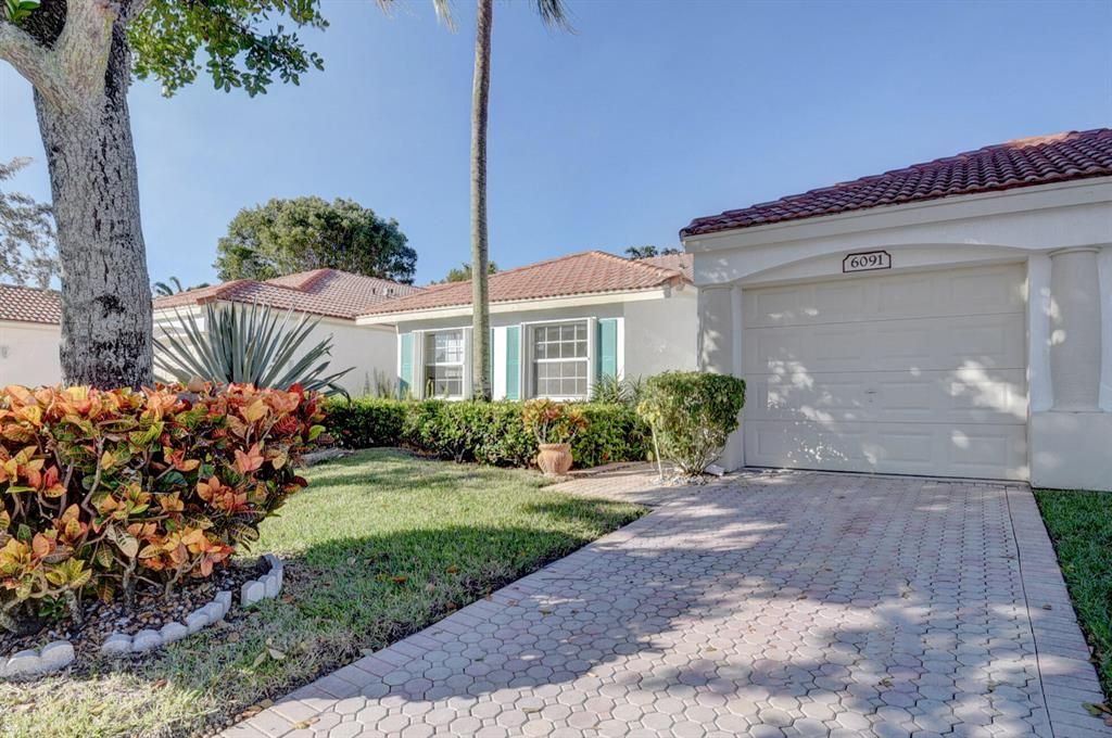 Photo of 6091 Floral Lakes Drive, Delray Beach, FL 33484 (MLS # R10763813)
