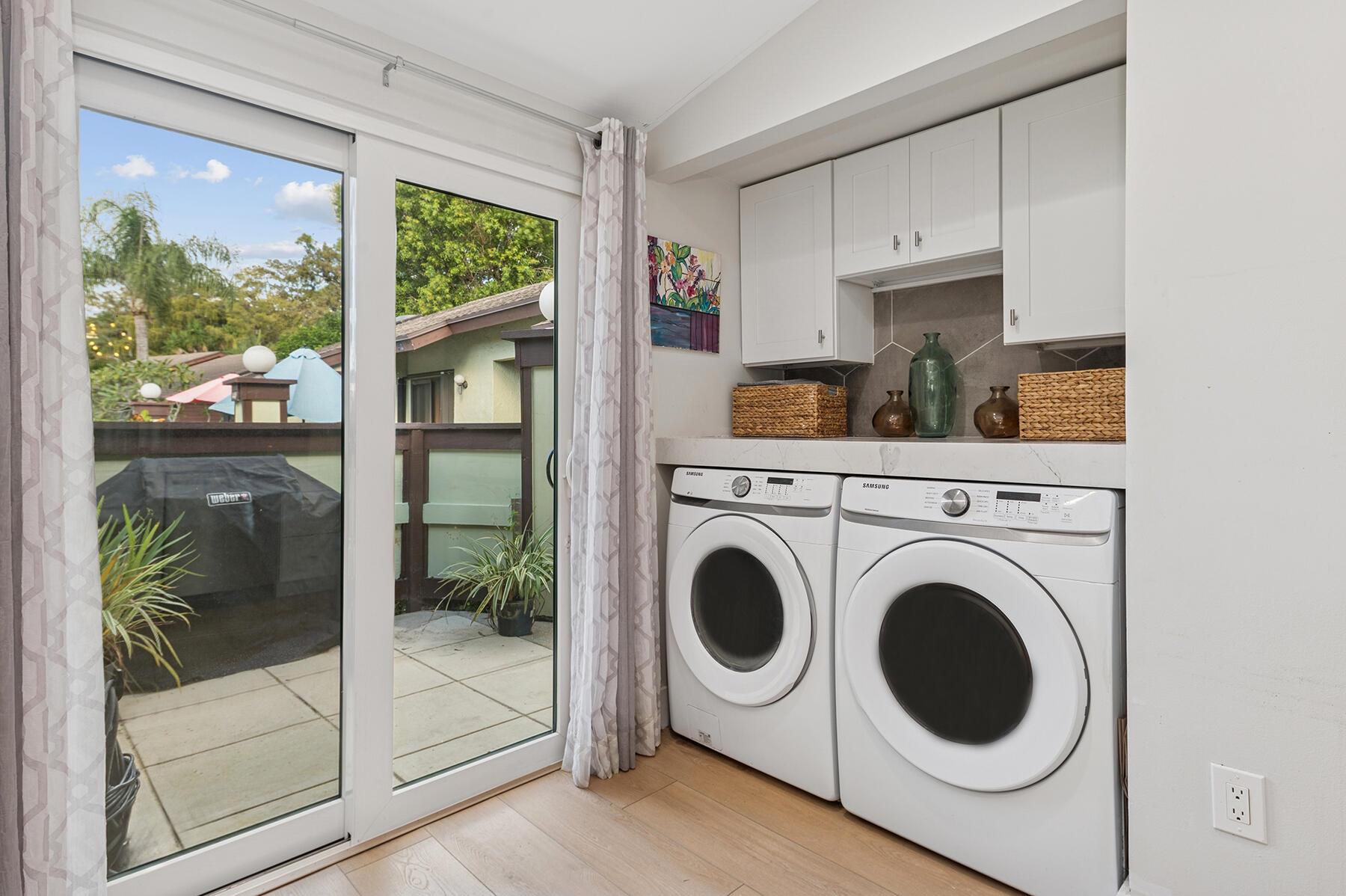 STRATHMORE GATE WEST UNIT - Residential