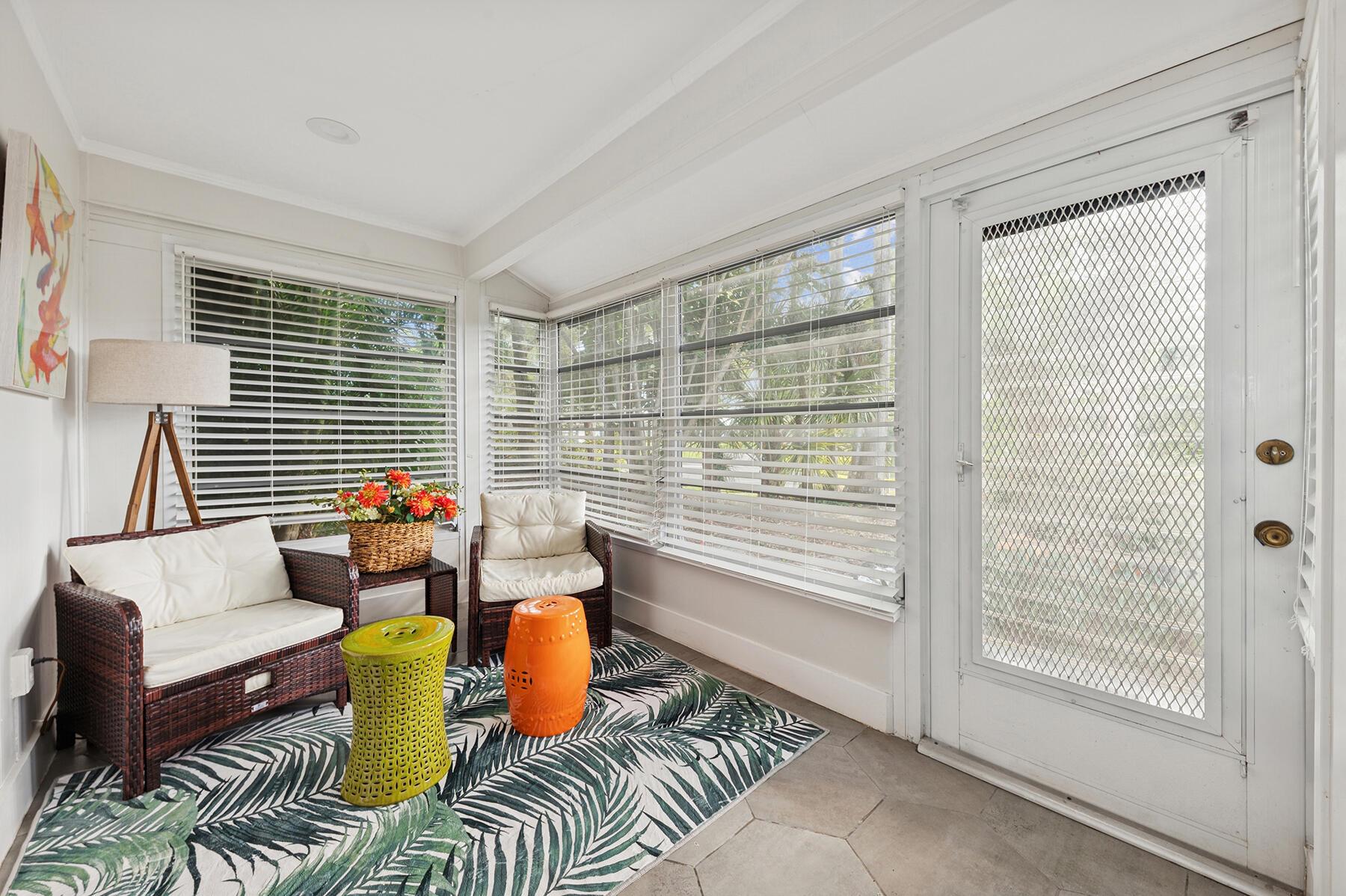 STRATHMORE GATE WEST UNIT - Residential