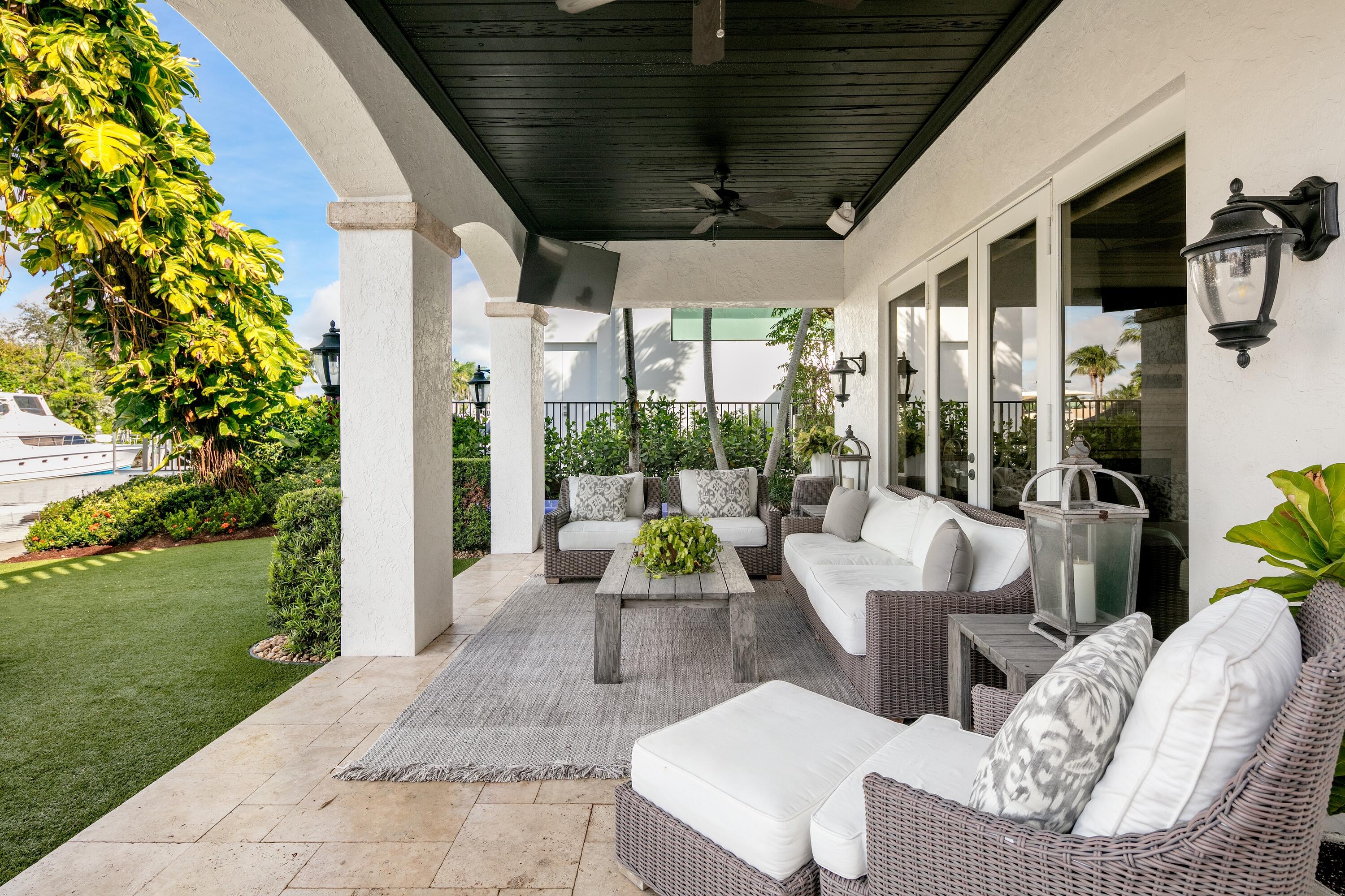 BOCA HARBOUR ISLAND - Residential