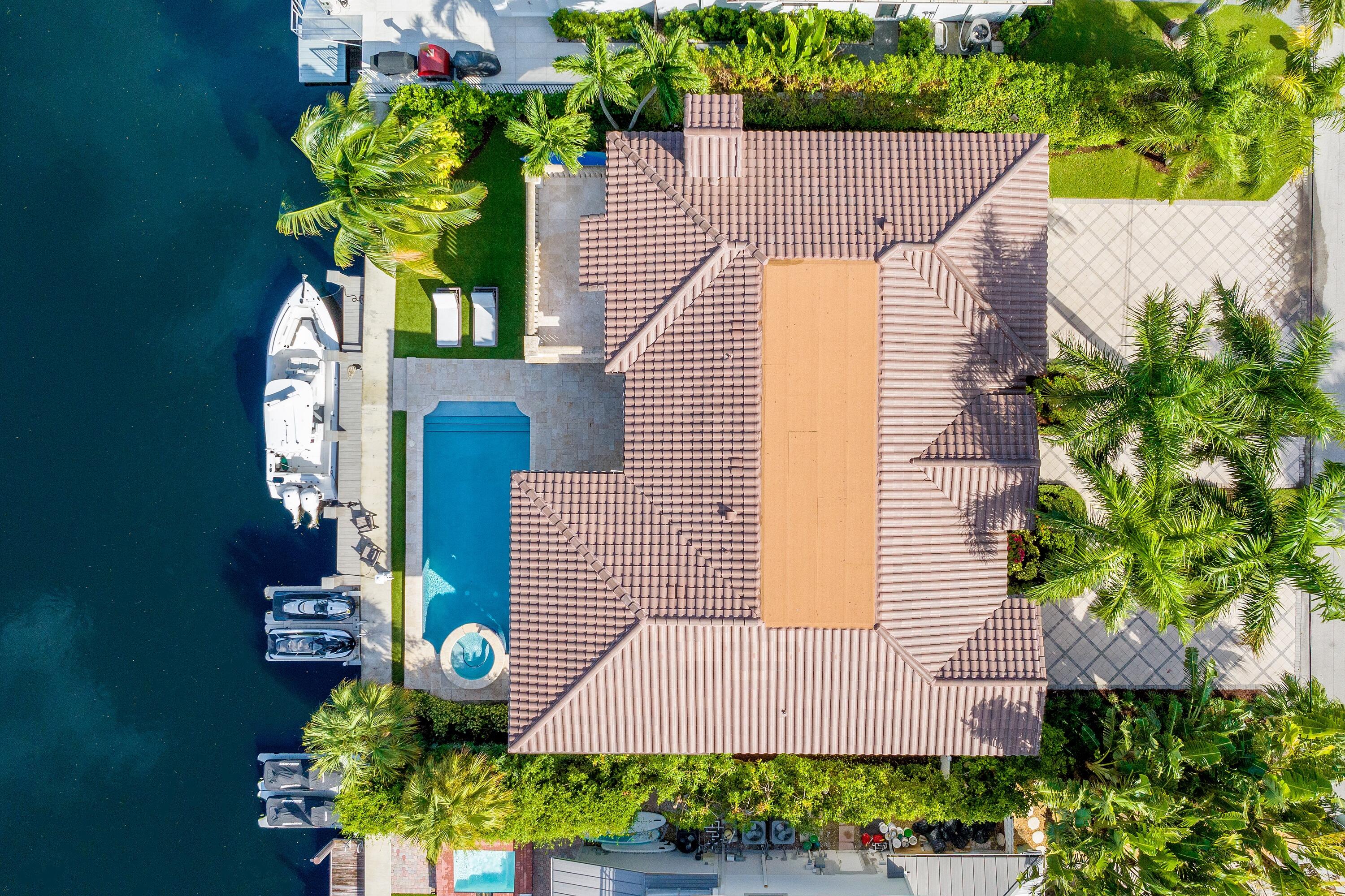 BOCA HARBOUR ISLAND - Residential