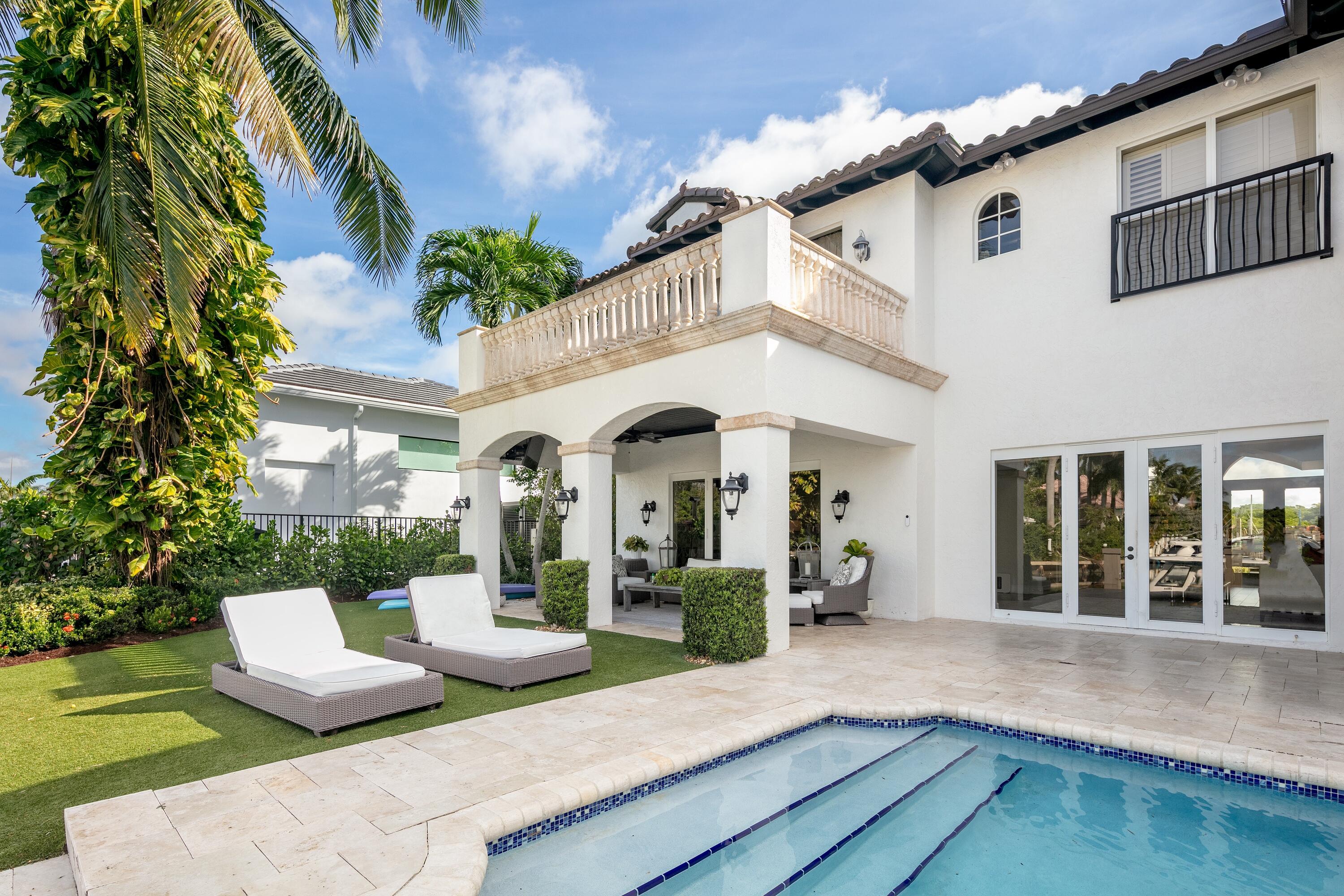 BOCA HARBOUR ISLAND - Residential