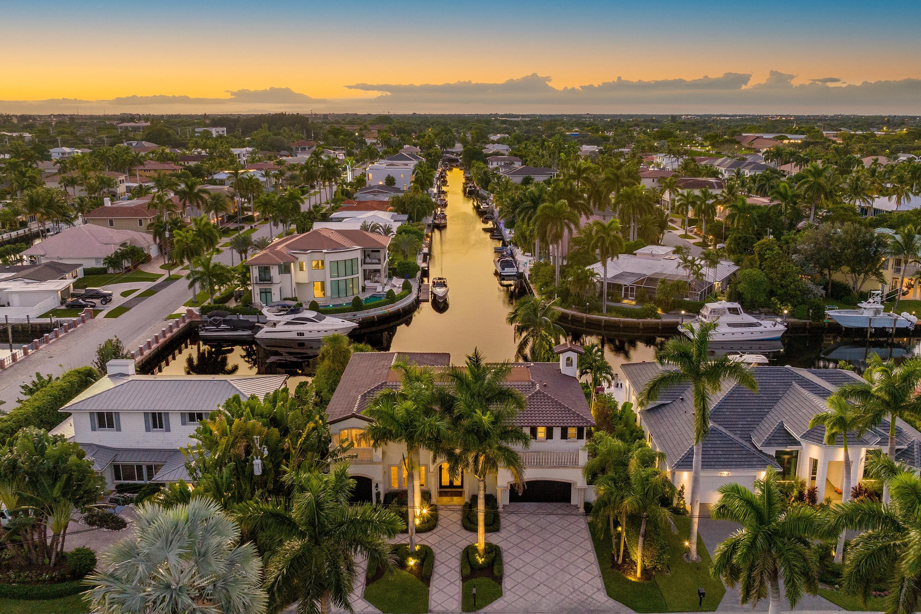 BOCA HARBOUR ISLAND - Residential