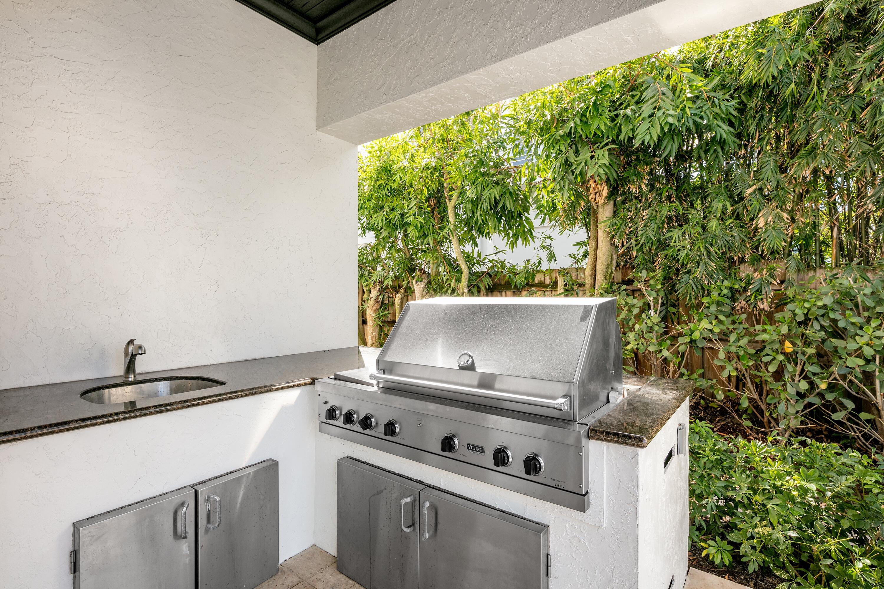 BOCA HARBOUR ISLAND - Residential