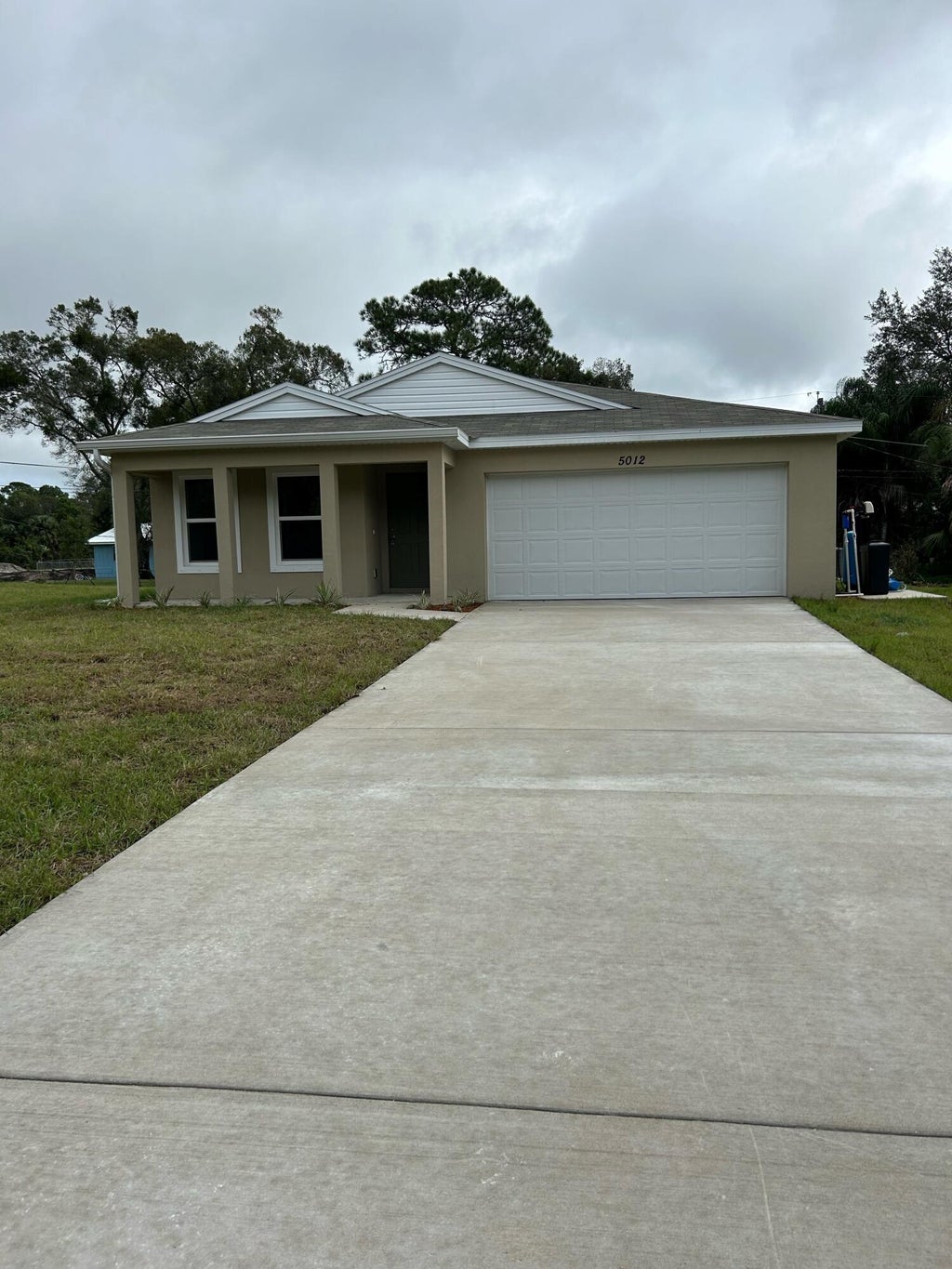 Photo of 5012 Deleon Avenue, Fort Pierce, FL 34951 (MLS # R10811282)