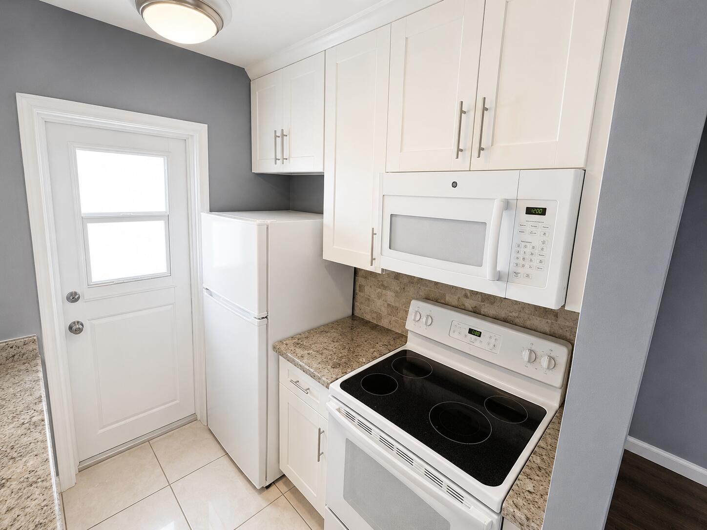 1114 Lake Terrace 203