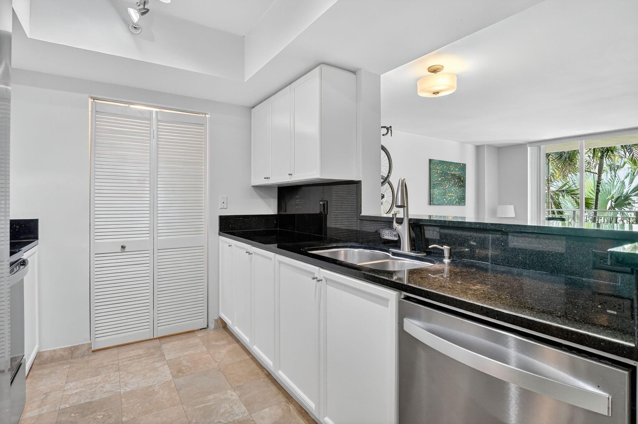 99 SE Mizner Boulevard 712