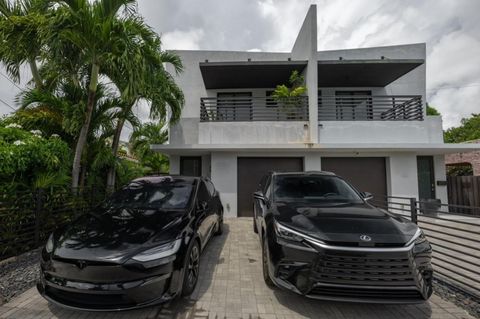 1635 SW 19th Terrace Miami FL 33145