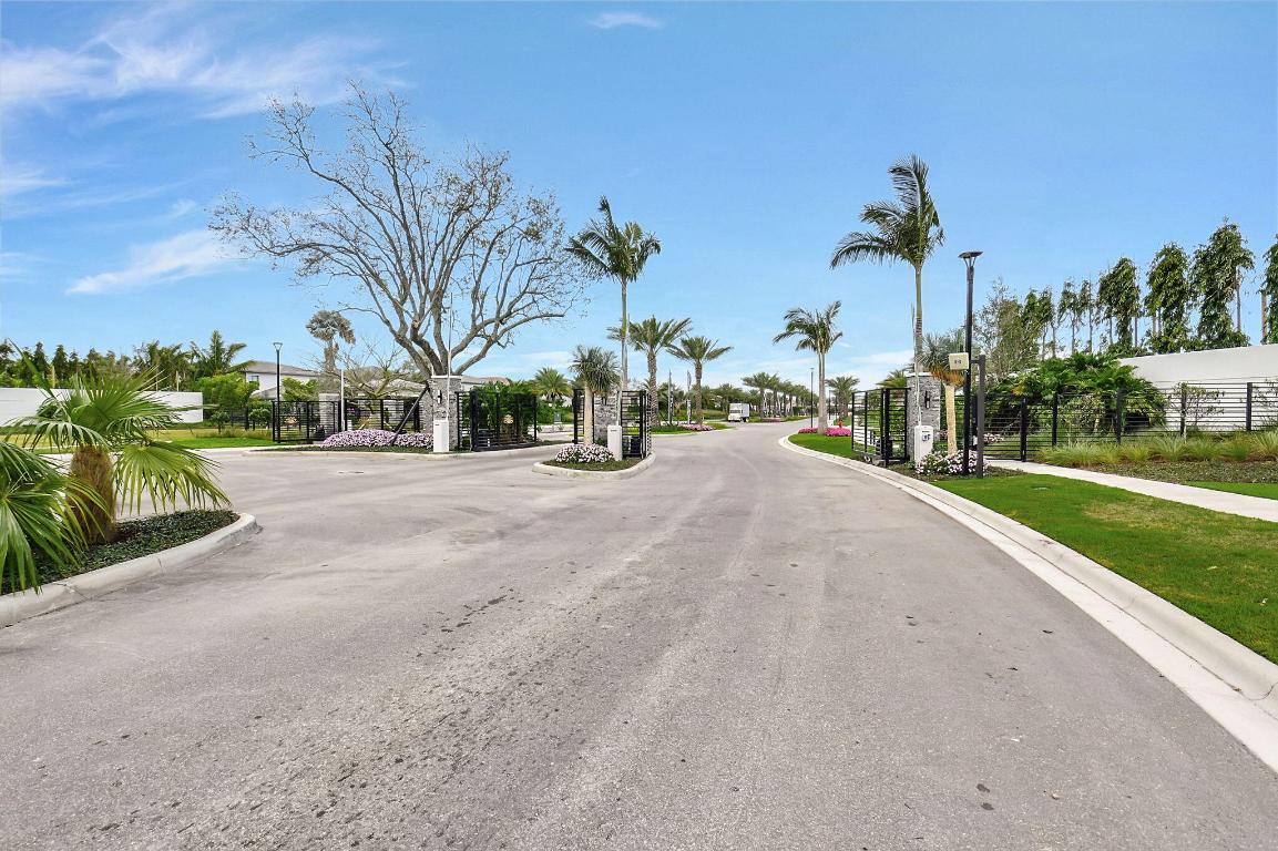 BOCA RATON GOLF COURSE PUD - Residential